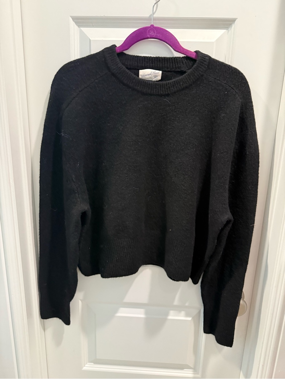 Universal Thread Black Crewneck Sweater